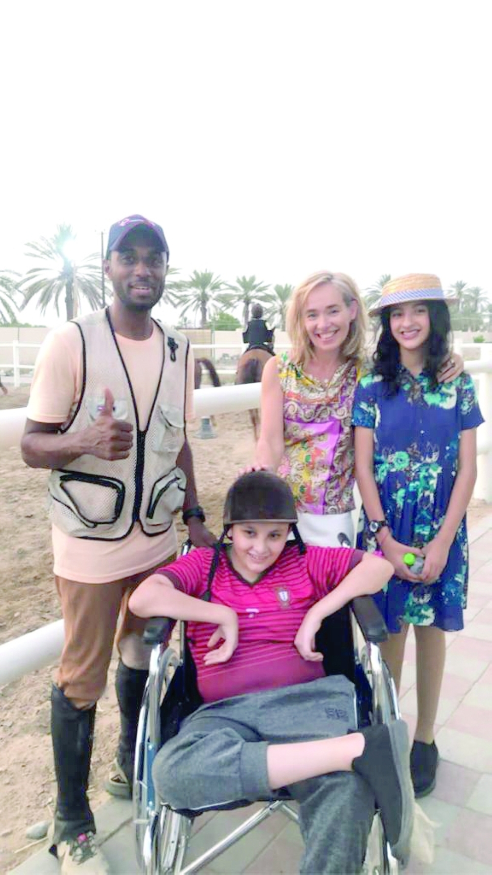 Rashid Salim Rashid Alabrawi with Reinilda, Mohammed and Fatma