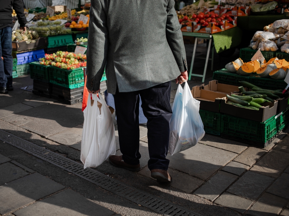 A produce market in London on Wednesday, Oct. 19, 2022.  Consumer prices in Great Britain had risen by 10.1 percent in September from a year earlier, propelled by food prices that soared 14.5 percent in September. (Sam Bush/The New York Times)