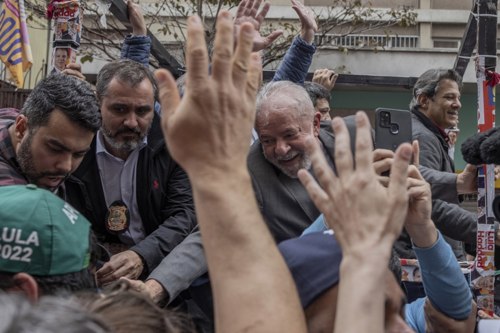 The former Brazilian president Luiz Inacio Lula da Silva greets supporters at a campaign rally in Sao Paulo, Oct. 1, 2022. (Victor Moriyama/The New York Times)
