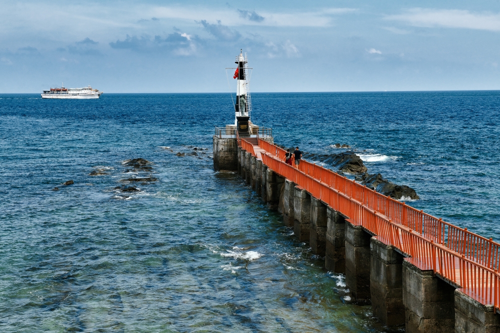 The lighthouse on Ross Island, near Port Blair, in the Andaman Islands in India in November 2022. (Poras Chaudhary/The New York Times)