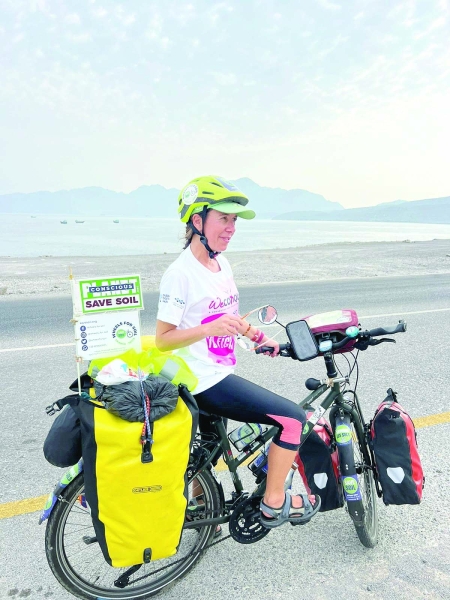On bicycle from Paris to India via Oman - Vimarsana News