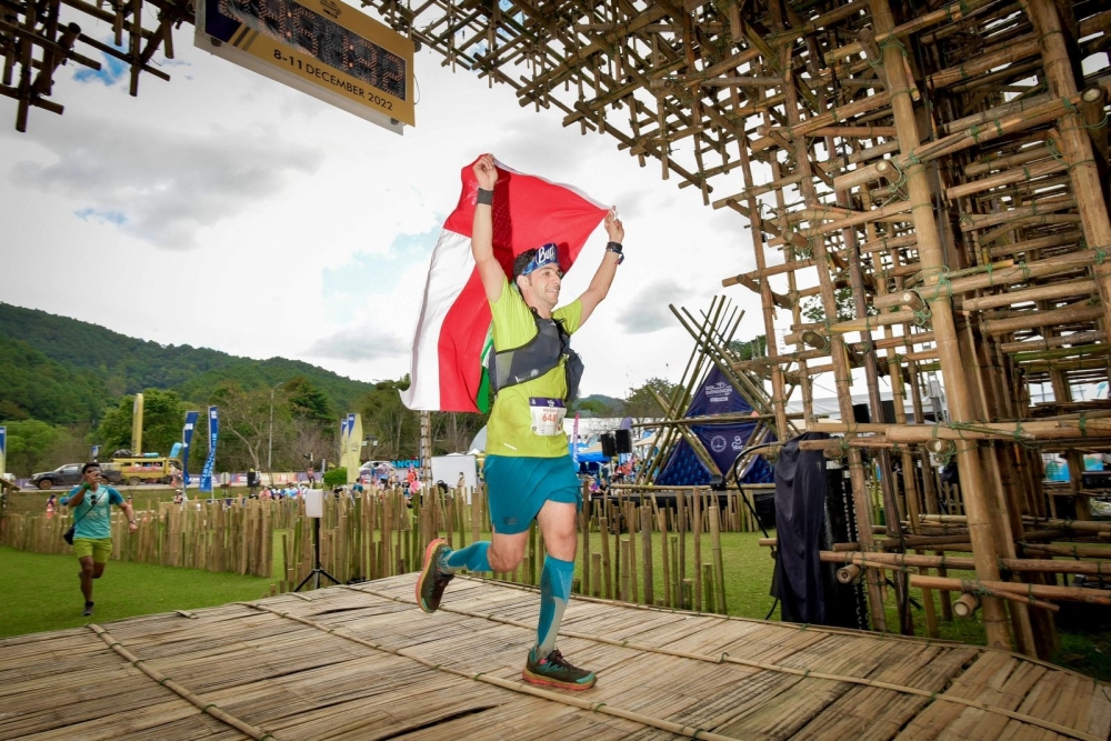 Issa Al Abri arriving to the finish line