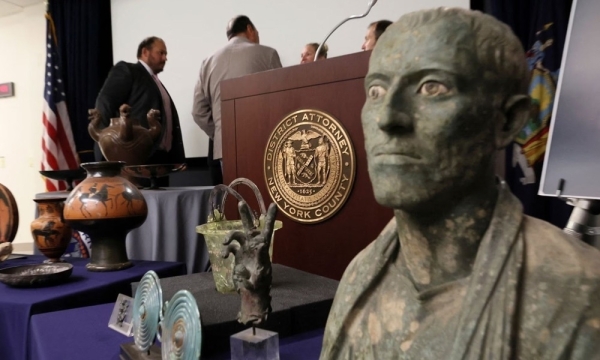 New York returns 14 stolen antiquities to Italy - Vimarsana News