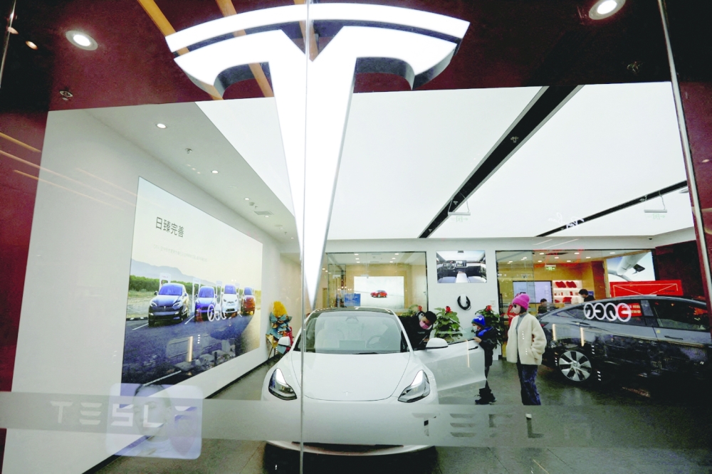 The recall covers 2016-2023 Model S and Model X vehicles, 2017-2023 Model 3, and 2020-2023 Model Y vehicles equipped with FSD Beta software or pending installation. -- Reuters