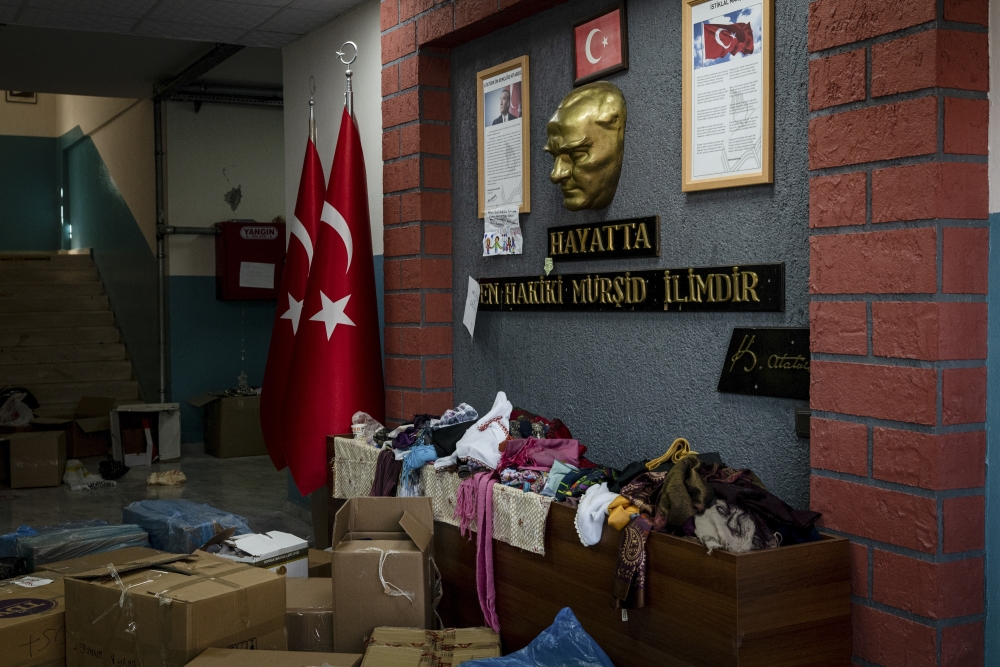 A school converted into an aid depot in Erzin, Turkey, Feb. 14, 2023. (Nicole Tung/The New York Times)