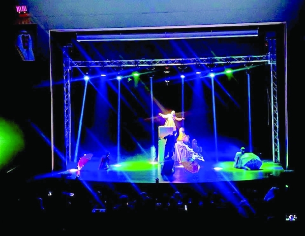 Al Dakhiliyah students participate in the Gulf Arts Festival - Vimarsana News