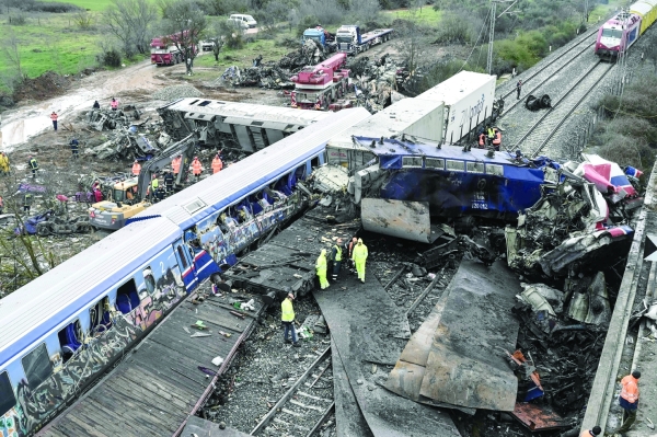 Greece admits 'failures' after deadly train crash - Vimarsana News