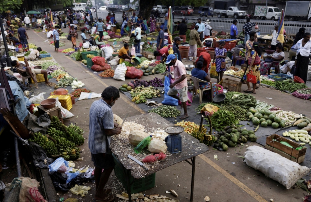 A general view of a main market is seen, after the International Monetary Fund's executive board approved a $3 billion bailout, in Colombo, Sri Lanka March 21, 2023. REUTERS/Dinuka Liyanawatte
