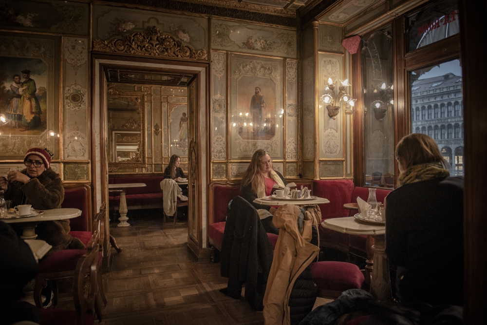 Diners at Caffè Florian, on St. Mark’s Square in Venice, Italy on Nov. 22, 2022. (Laetitia Vancon/The New York Times)