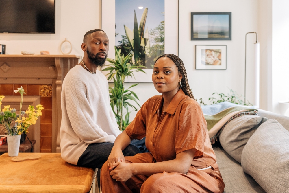  Brandon Thomas Brown and Jade Akintola inside their rented apartment in Brooklyn on March 31, 2023. (Jeenah Moon/The New York Times)