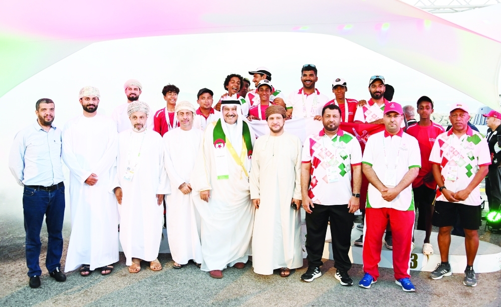A group photo of National sailing team