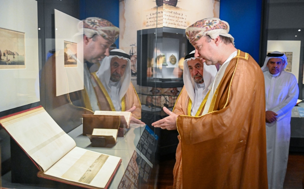 Sheikh Dr. Sultan bin Muhammad al Qasimi, Member of the Supreme Council of the United Arab Emirates and Ruler of the Emirate of Sharjah, visited the National Museum on Wednesday