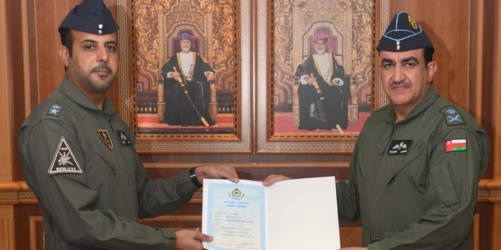 Air Vice Marshal Khamis al Ghafri, Commander of the Royal Air Force of Oman (RAFO), honoured Wing Commander Majid al Maamari