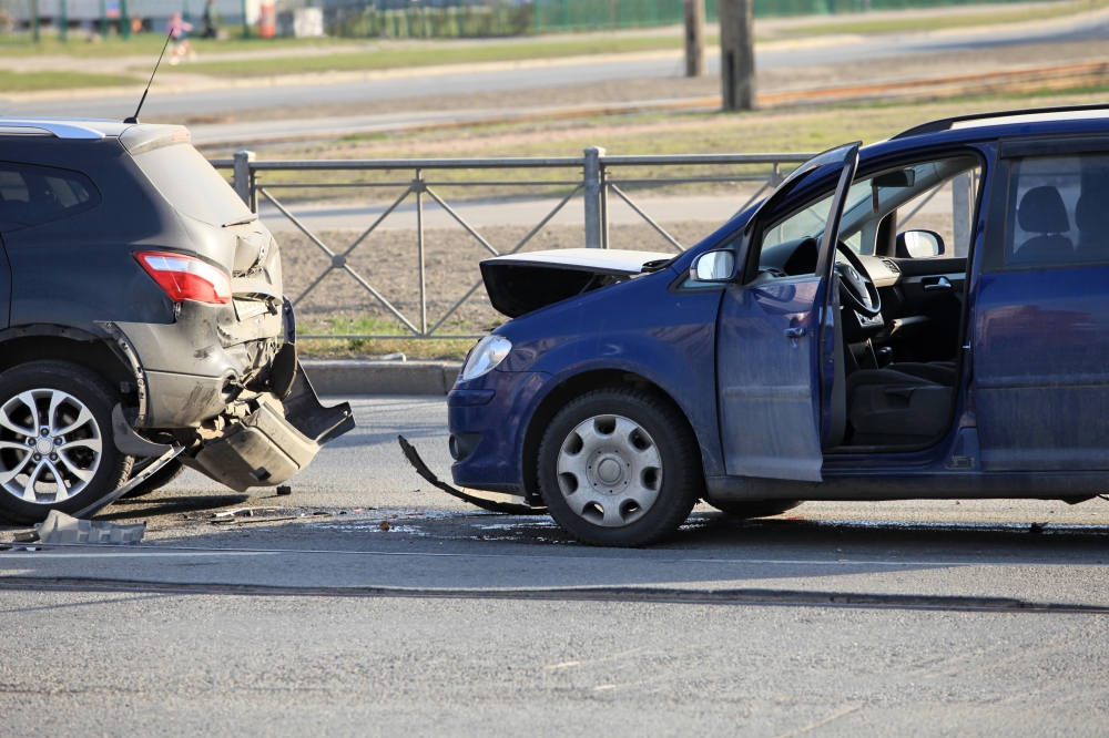 Rear collisions have become common only when motorists do not follow the rules of keeping a safe distance or using indicators while changing lanes in haste.    
