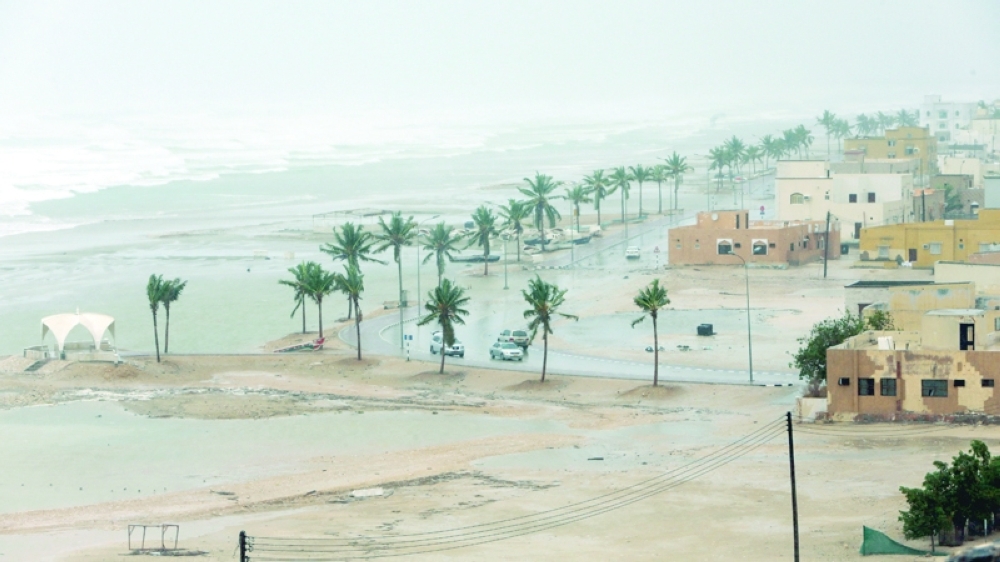 In May 2018, Cyclone Mekunu made landfall in southwestern Oman after brushing the Yemeni island of Socotra
