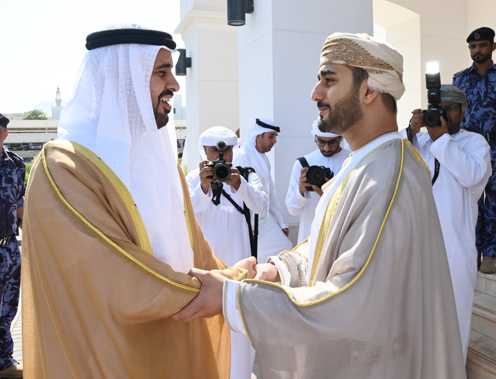 HH Sayyid Theyazin receives Shaikh Theyab bin Mohammed Al Nahyan