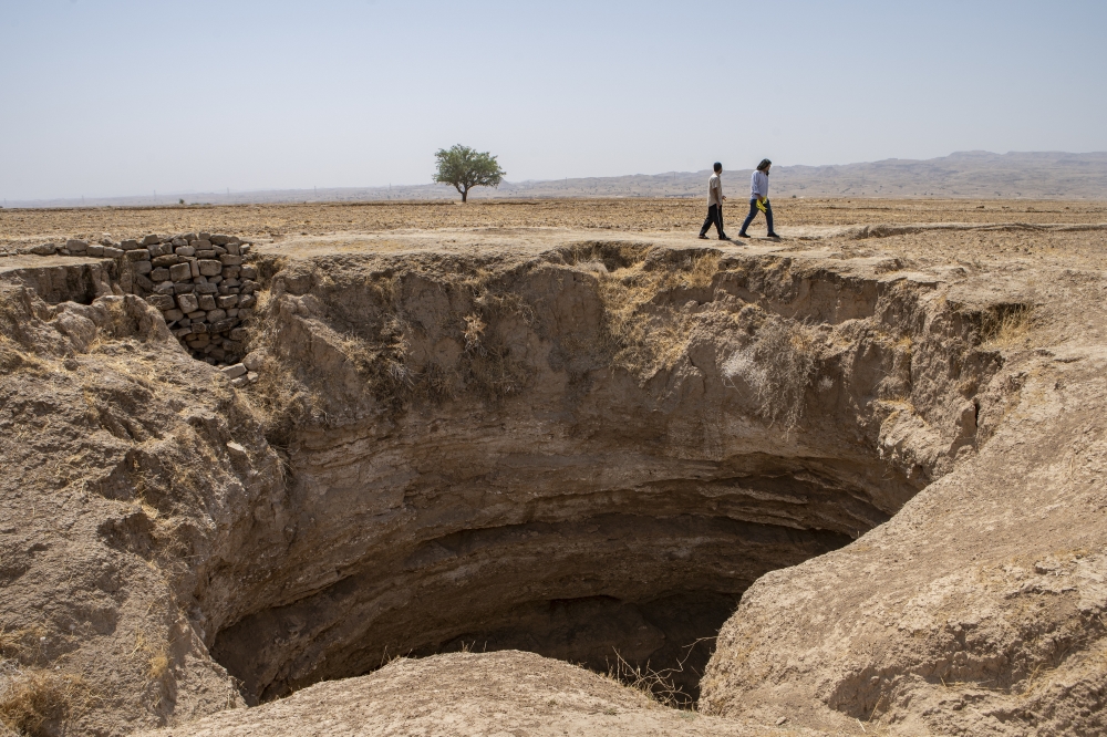 Sinkholes and land subsidence in the Dasht Bozorg Area of Khuzestan, southern Iran. 
