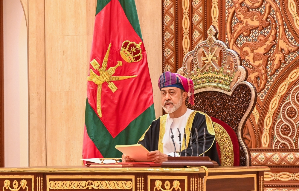 His Majesty Sultan Haitham bin Tarik presided over the Council of Oman's eighth term’s first annual session 