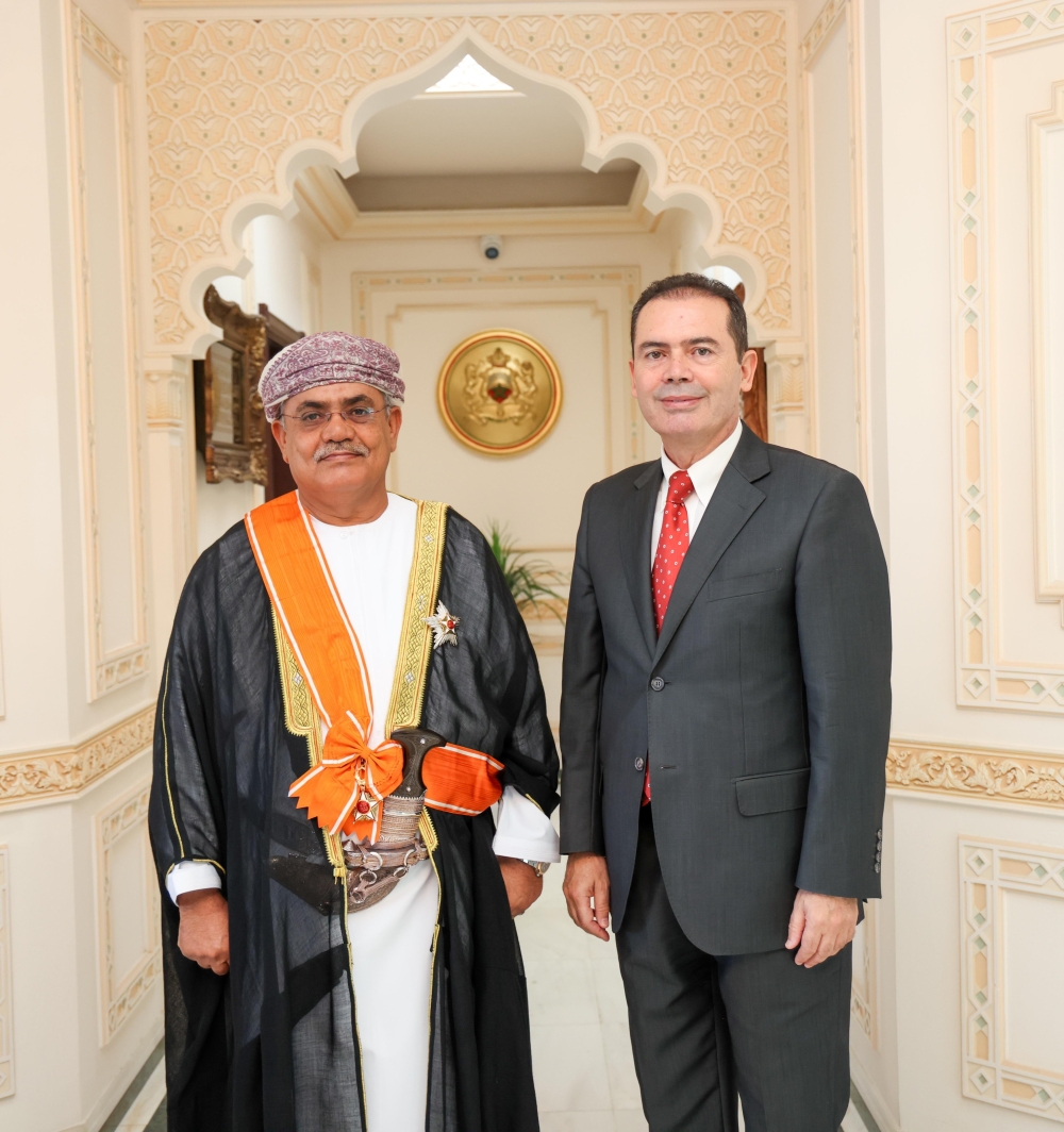 Morocco King grants Order of Throne to former ambassador of Oman