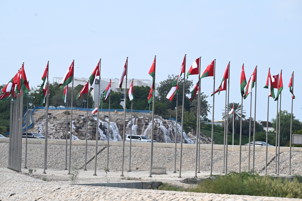 Oman national flags in Qurum on the eve of the 53rd National Day. Photo by Khalfan al Ruzaiki