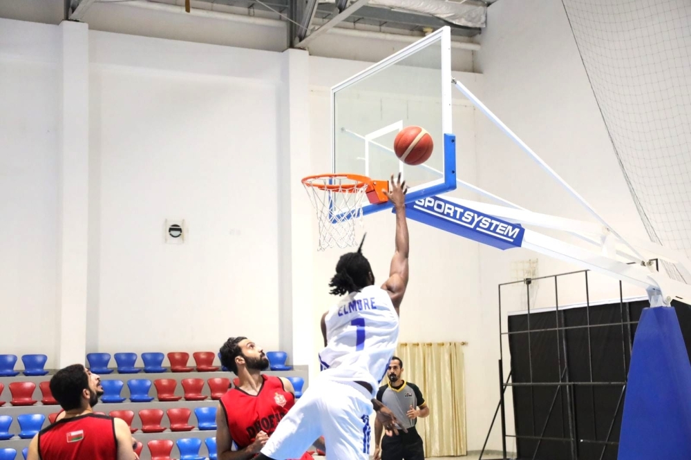 Nizwa against  Dhofar 