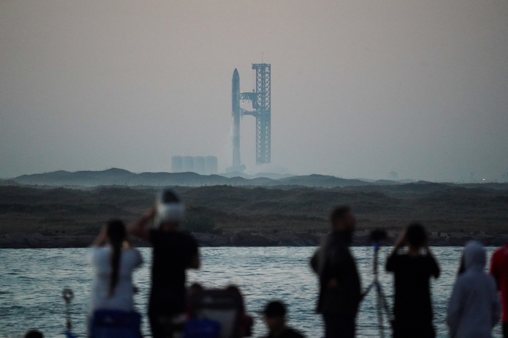 SpaceX's next-generation Starship spacecraft to lift off from launchpad, near Brownsville