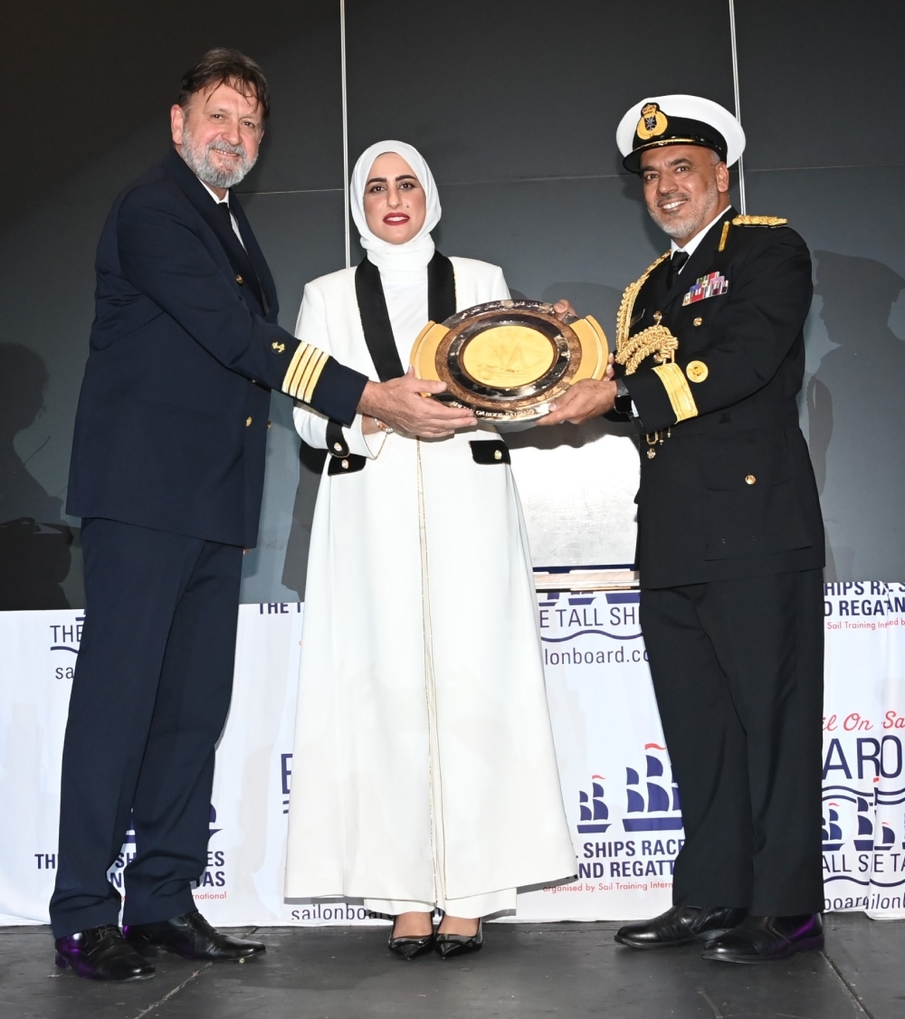 The Royal Navy of Oman (RNO) handed over the winner of the Sultan Qaboos Sailing Trophy (11th edition) to the winner in the city of Dunkirk, the Republic of France