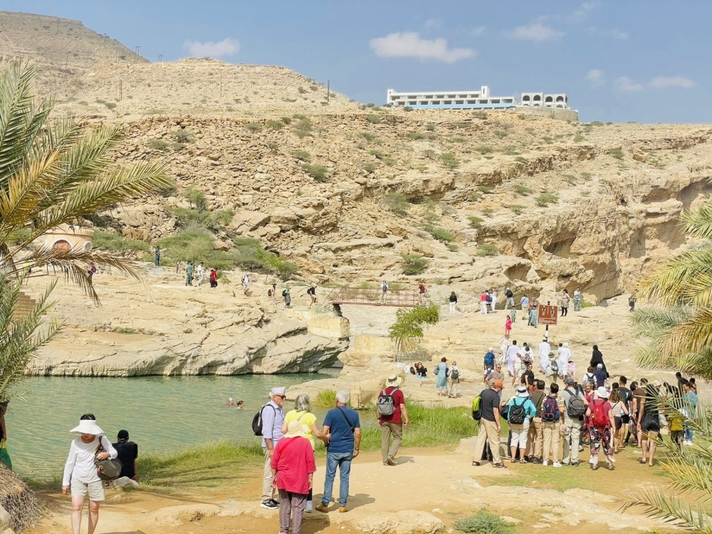 Wadi Bani Khalid received nearly 13,000 visitors during National Day holidays