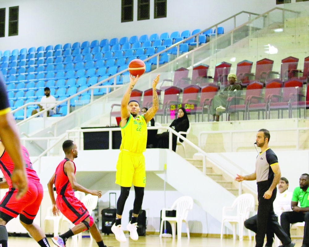 Al Seeb Club vs Dhofar at Sultan Qaboos Sports Complex in Bausher