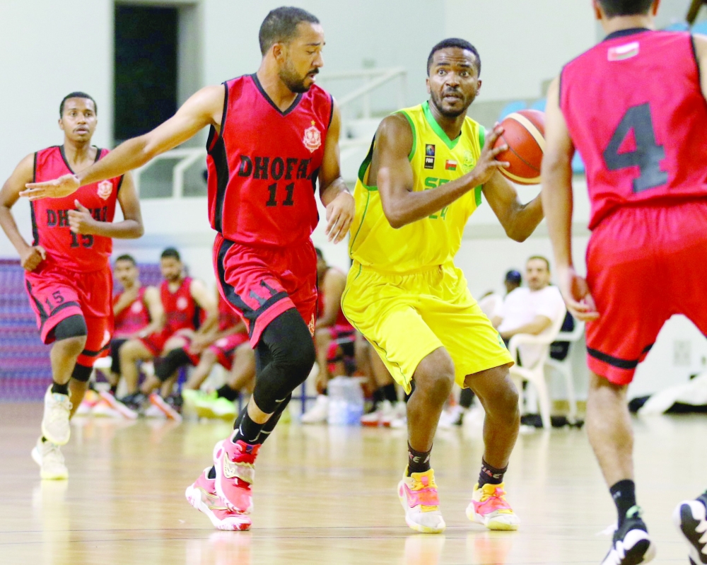 Al Seeb Club vs Dhofar at Sultan Qaboos Sports Complex in Bausher