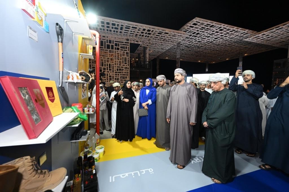 Minister MoCIIP Qais bin Mohammed al Yousuf at the 'Made in Oman' exhibition 