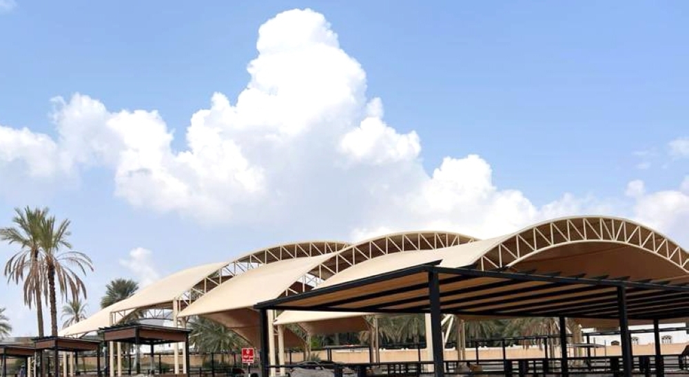 Tawi Al Hara livestock market