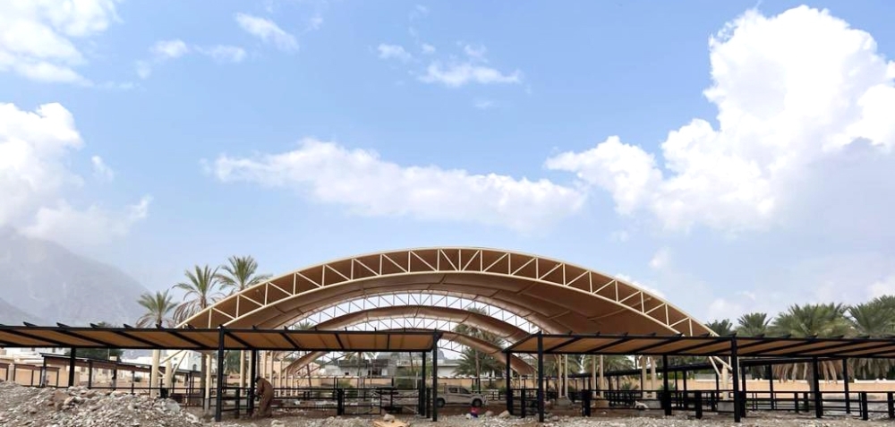 Tawi Al Hara livestock market