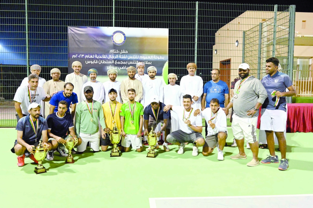 The top four placed club players pose with the OTA and club officials.