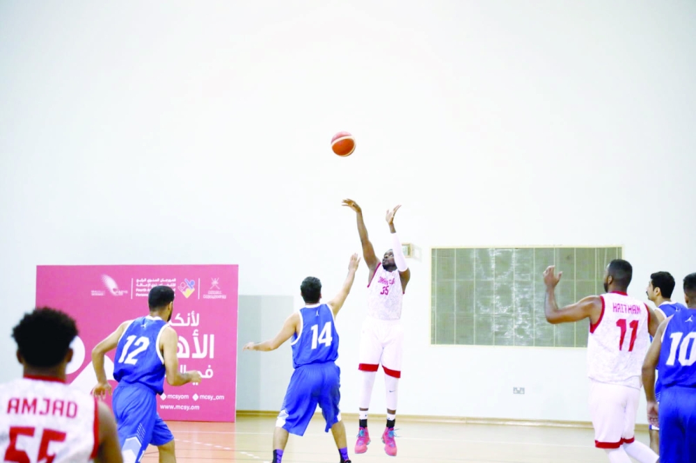 Oman Club against Ahli Sidab Club