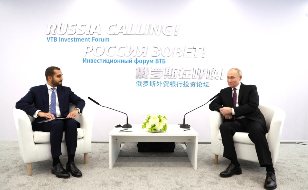 His Highness Sayyid Theyazin bin Haitham al Said with Russian President Vladimir Putin in Moscow on Thursday. — ONA