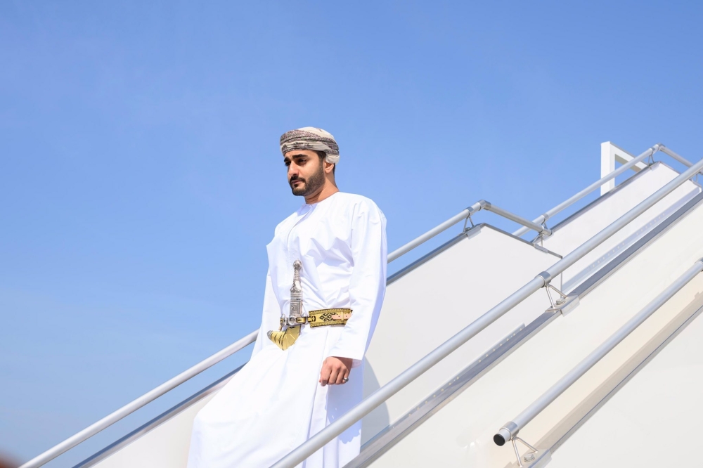 HH Sayyid Theyazin visits UAE