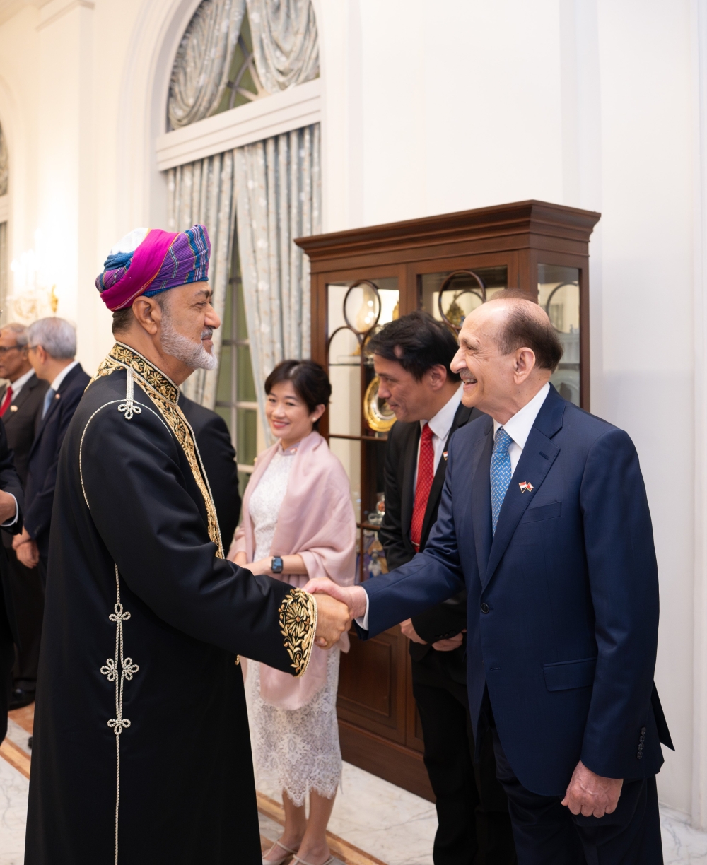 In honour of HM, Singapore President hosts dinner