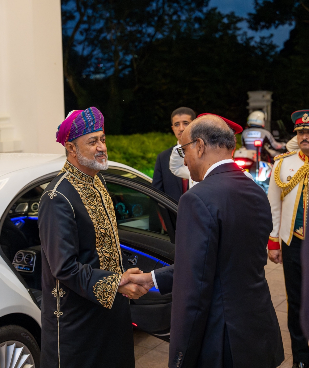 In honour of HM, Singapore President hosts dinner