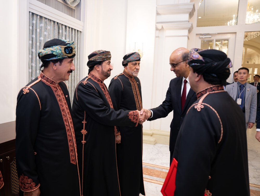 In honour of HM, Singapore President hosts dinner