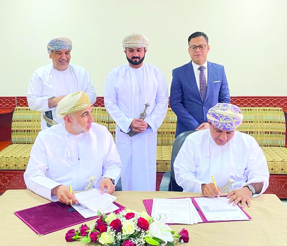 Signing ceremony between Al Buraimi University and the Ministry of Health
