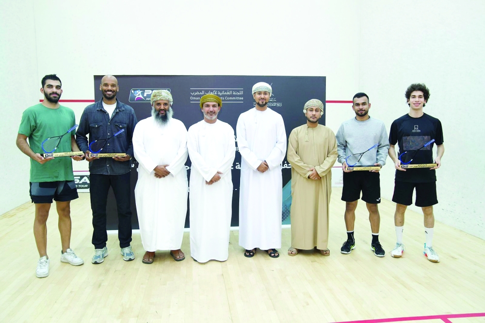 A group photo of the first places winners 