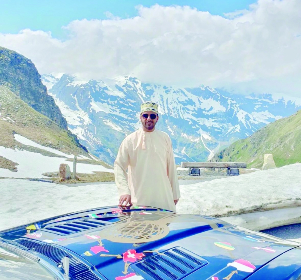 Omani trailblazers reach North Pole in a classic car