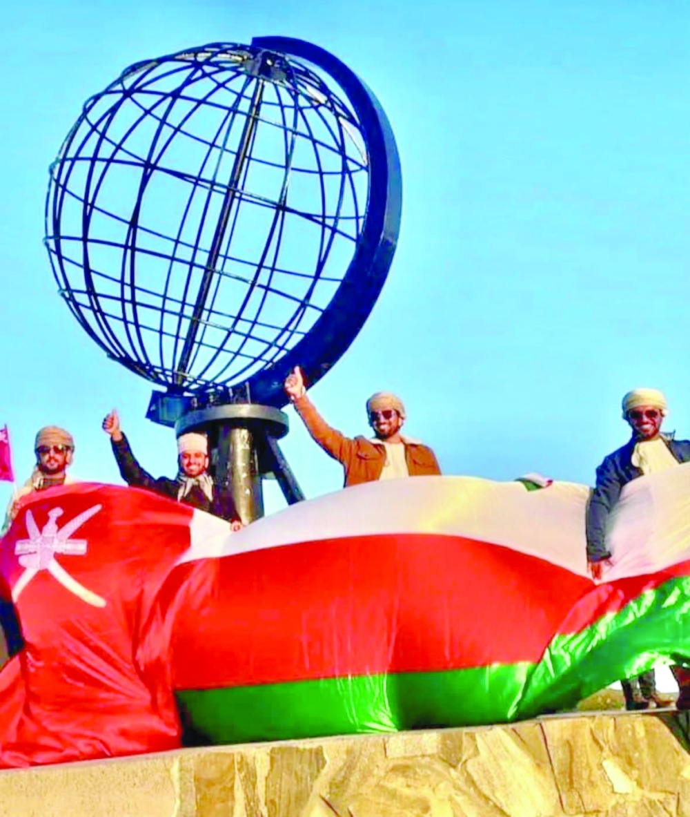 Omani trailblazers reach North Pole in a classic car