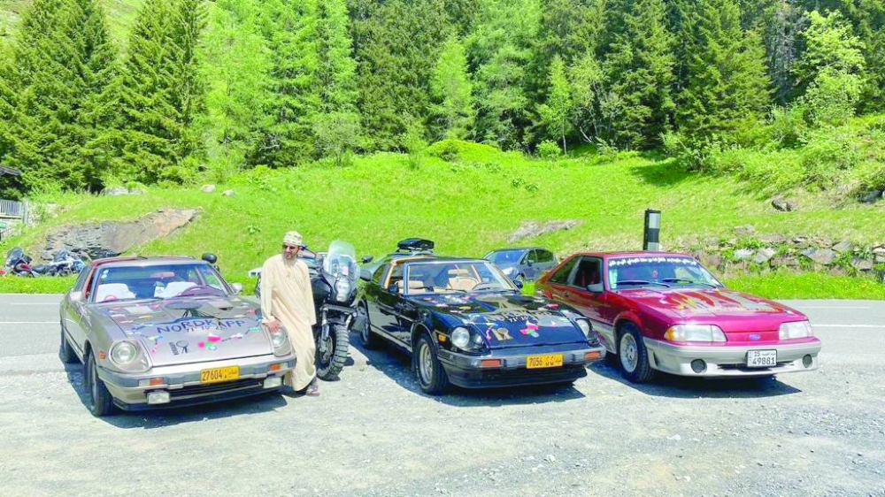 Omani trailblazers reach North Pole in a classic car