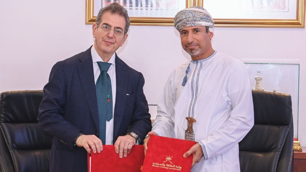 Agreement signed for oil and gas exploration in Blocks 38 and 74