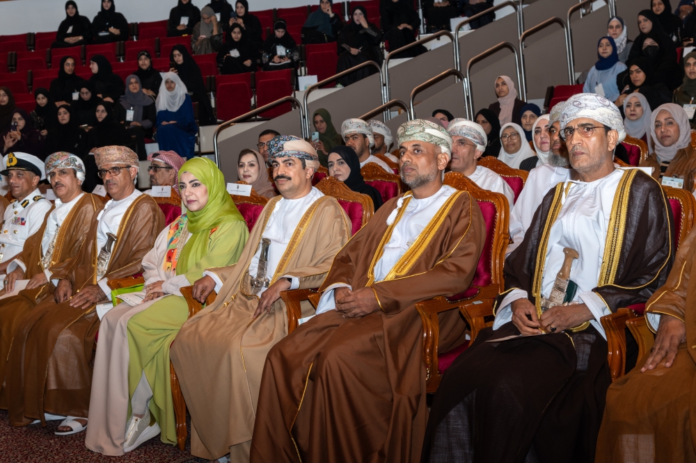 Forum sheds light on parental upbringing, social media impacts 