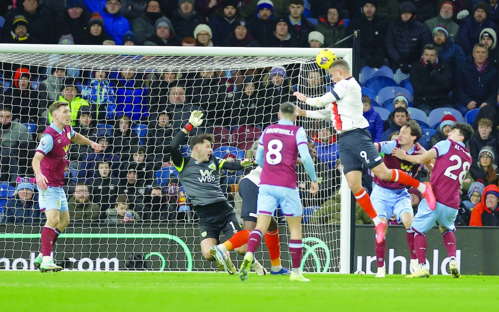 Morris scores late equaliser to rescue point for Luton at Burnley