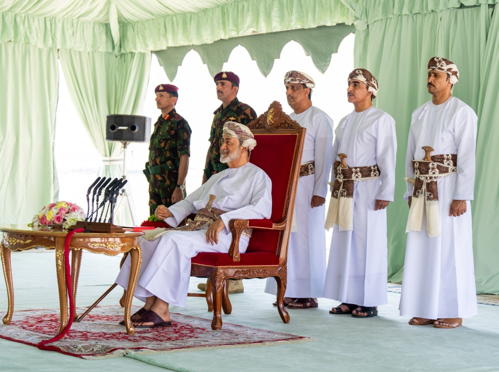 HM meets shaikhs, dignitaries of Musandam Governorate