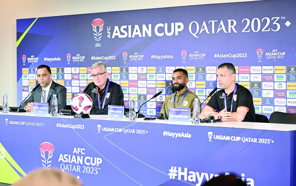 Oman head coach Branko Ivankovic and captain Hareb al Saadi attend the pre-match press conference in Doha. -- Hussain al Muqbali